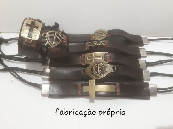 Pulseiras courinhos